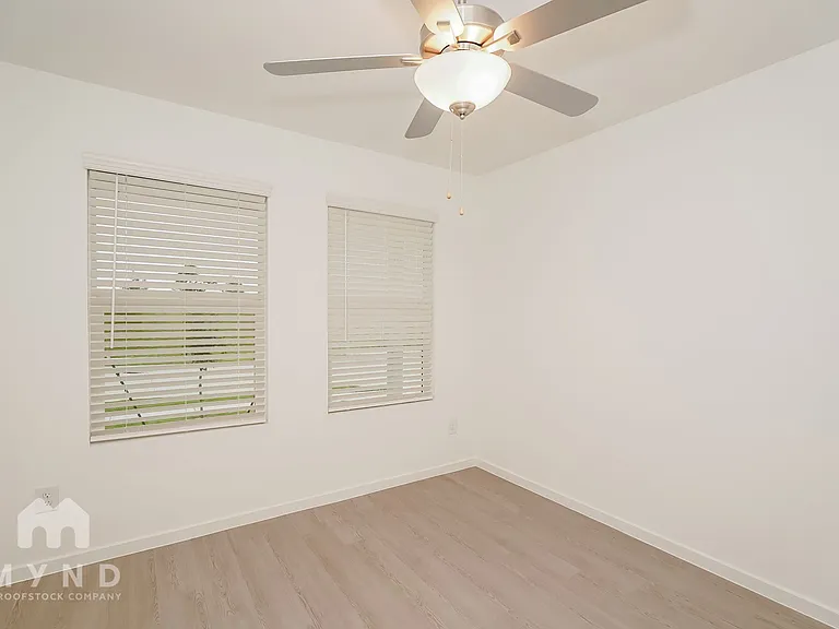 2640 Mistwood Dr — Photo 18
