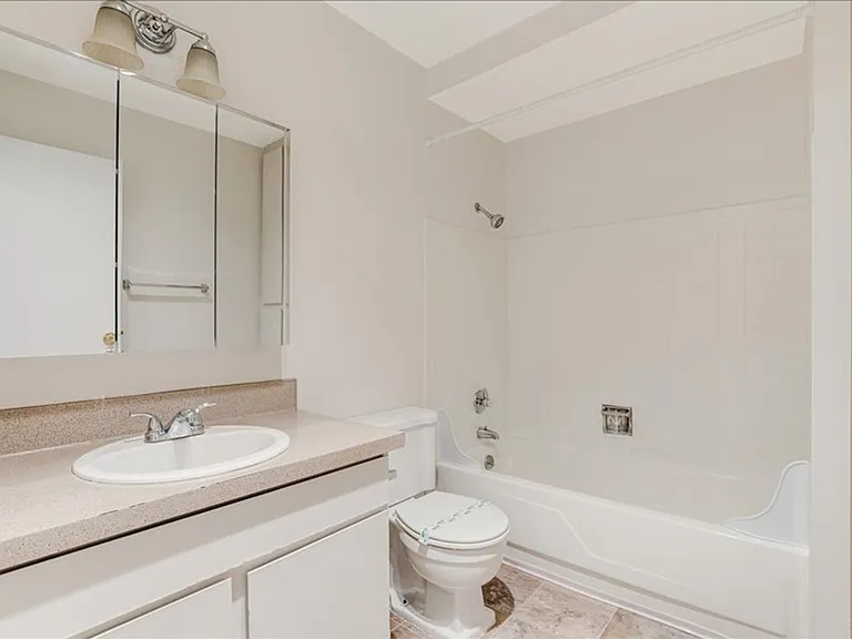 3430 SE 58th Ave — Photo 14