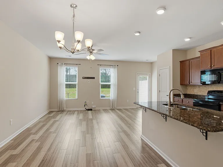 4007 Cannonsgate Ln — Photo 15