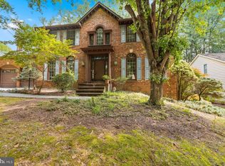 5621 Sugarbush Ln, Rockville, MD 20852