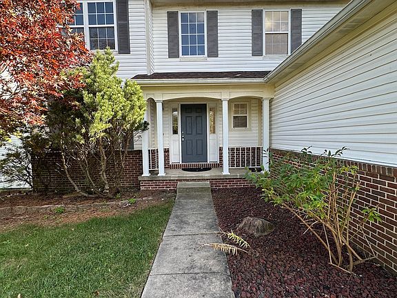2nd image of 4550 Blossom Hill Trl
