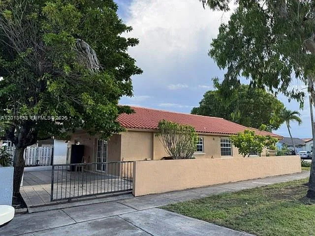 7599 W 4th Ct — Photo 6