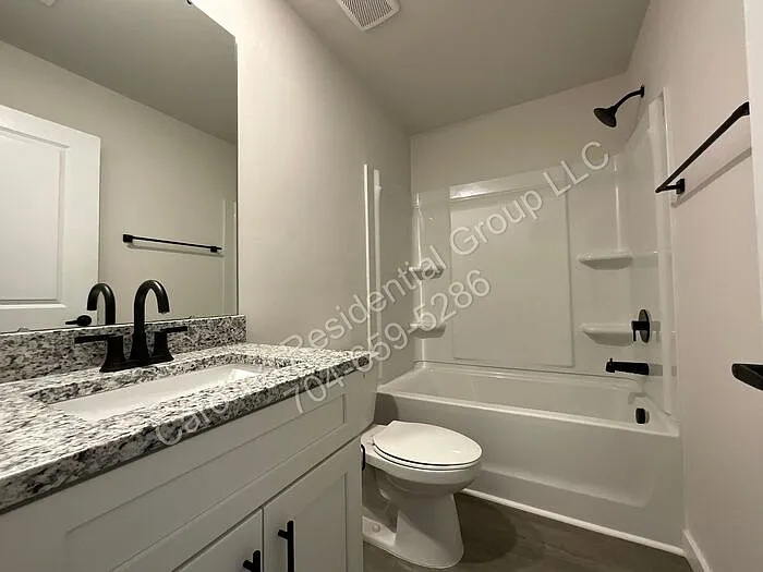 128 18th St NW — Photo 8