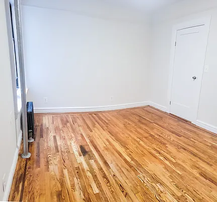 Rented by New York Residence | media 33