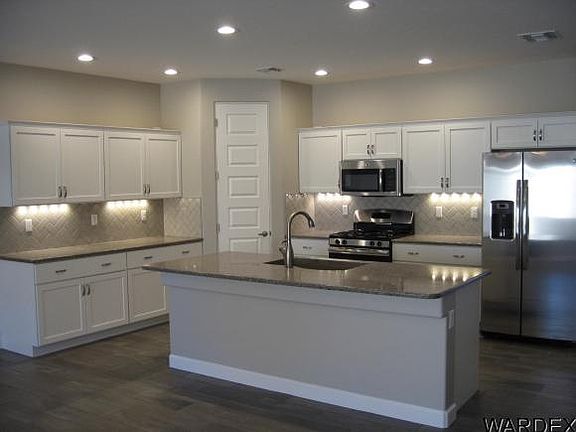 5th image of 1779 E Azalea Ave