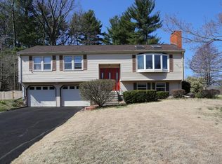 9 Thoreau Rd, Northborough, MA 01532