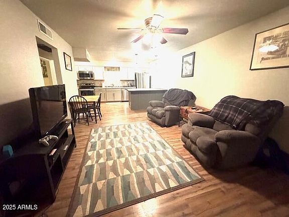 3rd image of 9840 W DEVONSHIRE Drive