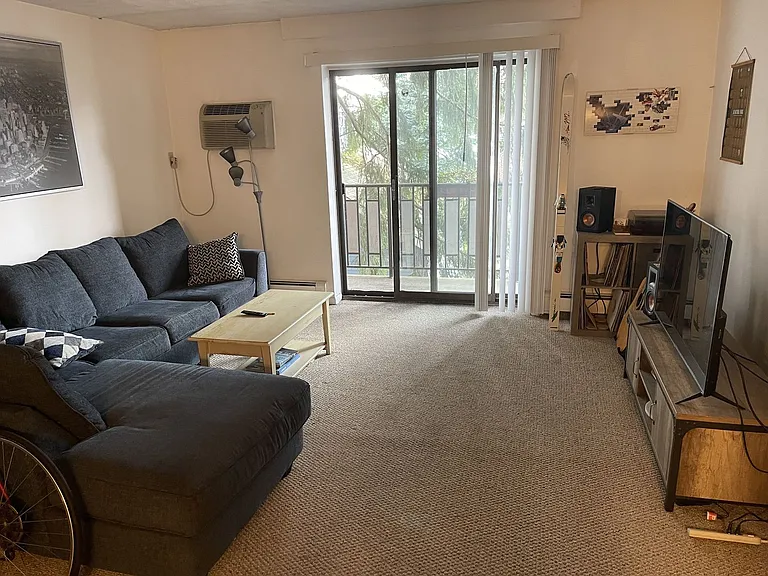 173 Adams St #27 — Photo 2