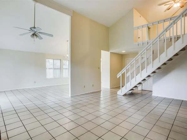 12935 Knotty Glen Ln, Houston, TX 77072