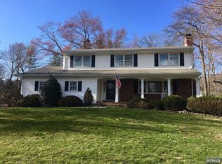 73 Barrett Ln, Wyckoff, NJ 07481