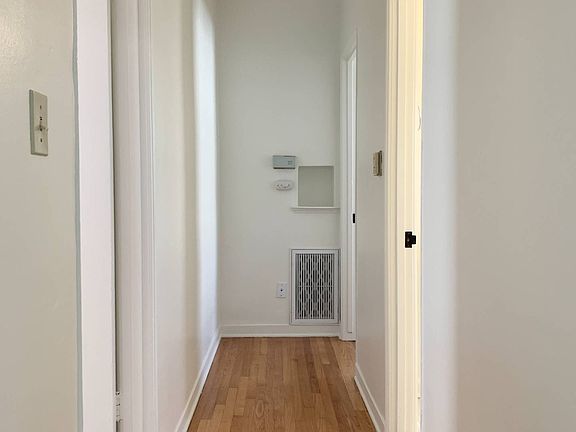 5th image of 222 S Oakland Ave APT C