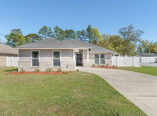 2432 Frontera St, Navarre, FL 32566