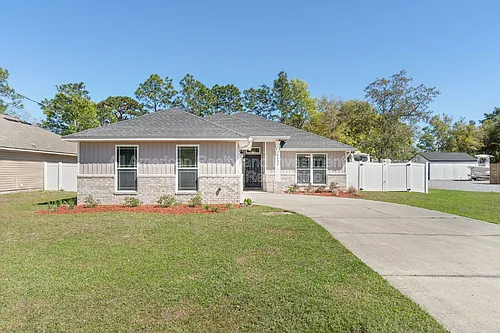 2432 Frontera St Photo 1