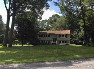 142 Oakwood Dr, Coventry, CT 06238