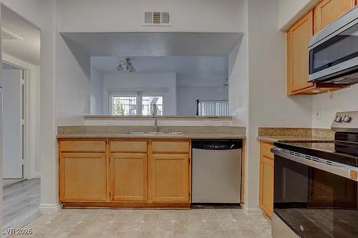7255 W Sunset Rd #1140 — Photo 5