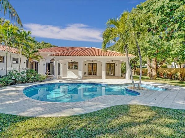7935 SW 168th St, Palmetto Bay, FL 33157