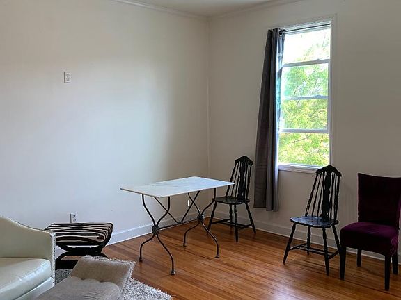 2nd image of 132 Main St APT 1