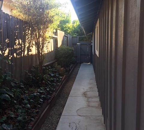 Side yard/ gated entry