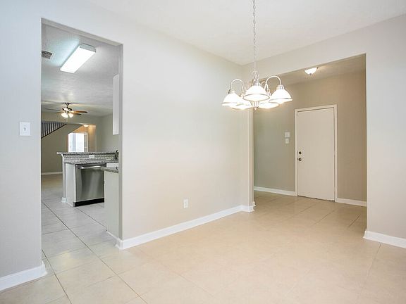 4th image of 19722 Twin Rivers Dr