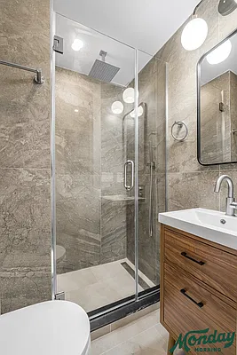 Bathroom, photo 1