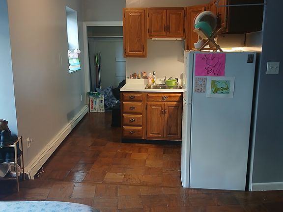5th image of 181 Salem St APT 7