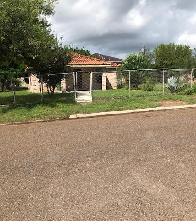 1st image of 5723 Teapa Dr