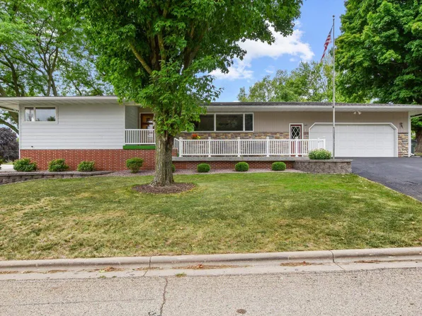203 Mifflin St, Cobb, WI 53526