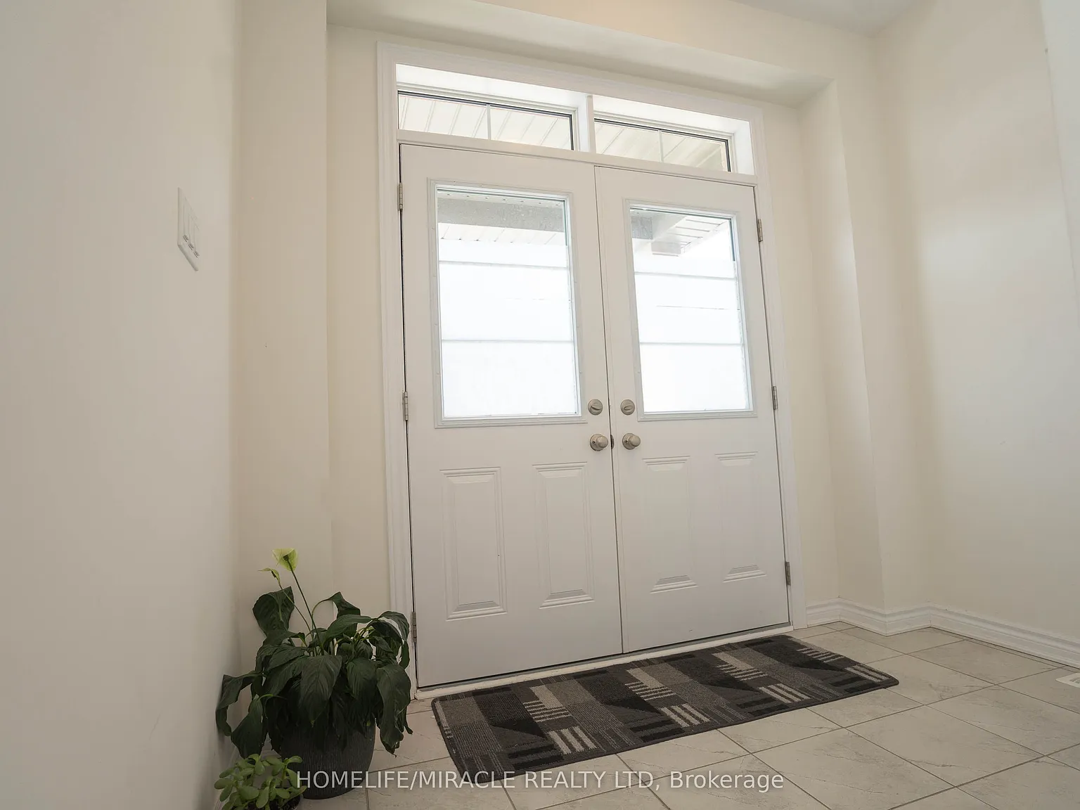 3 bed, $2,850 — Photo 3