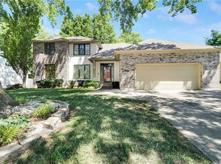 2269 SW Park Ave, Blue Springs, MO 64015