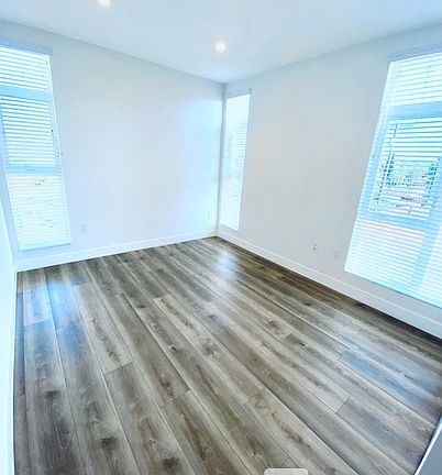 5th image of 5132 Cahuenga Blvd #4