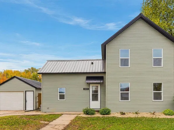 503 Howard St, Aplington, IA 50604