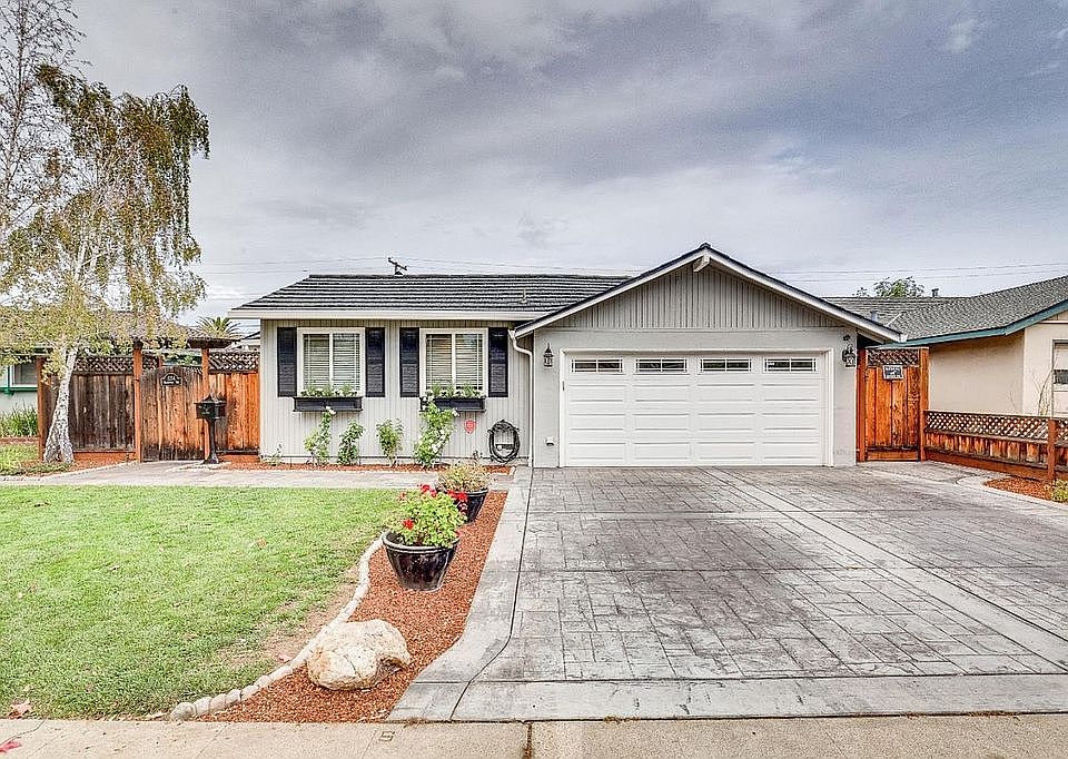 1st image of 5294 Woodstock Way