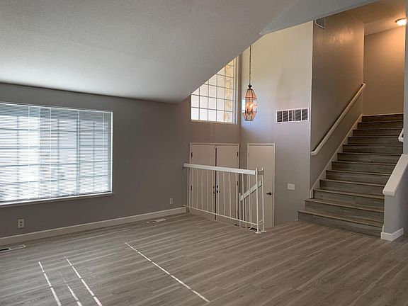 3rd image of 3088 Autumnwood Ct