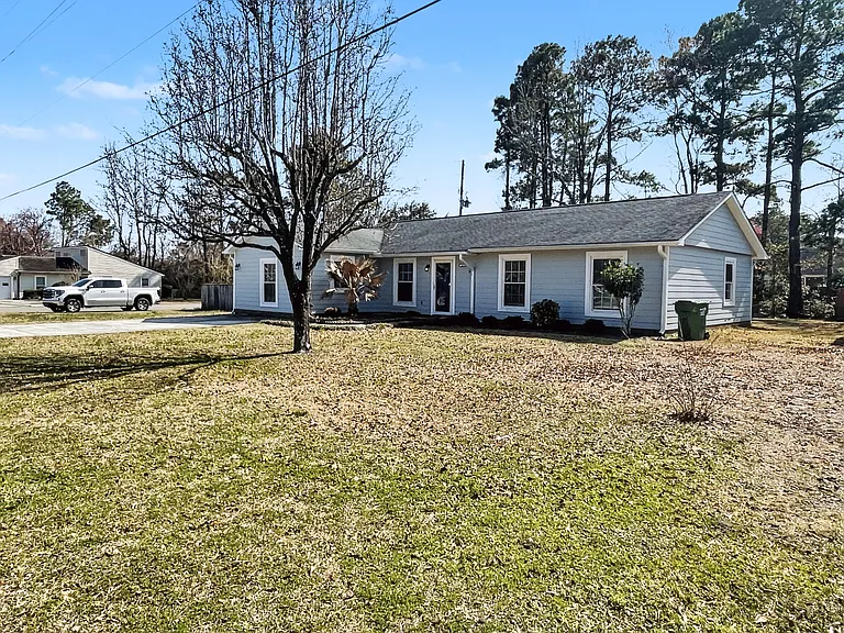 4918 Waltmoor Rd — Photo 3