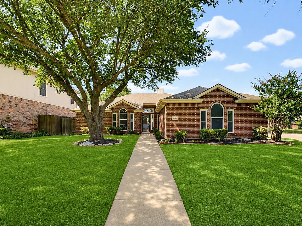 1st image of 637 Cedarwood Dr
