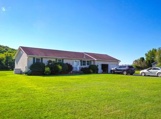 199 Fishing Rock Rd, Newport, NY 13416