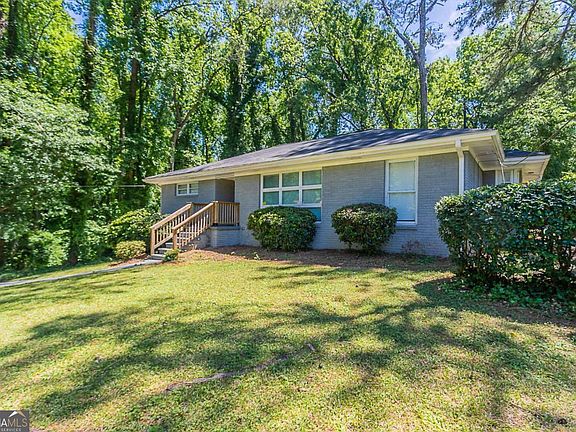 4th image of 2755 Rockcliff Rd SE