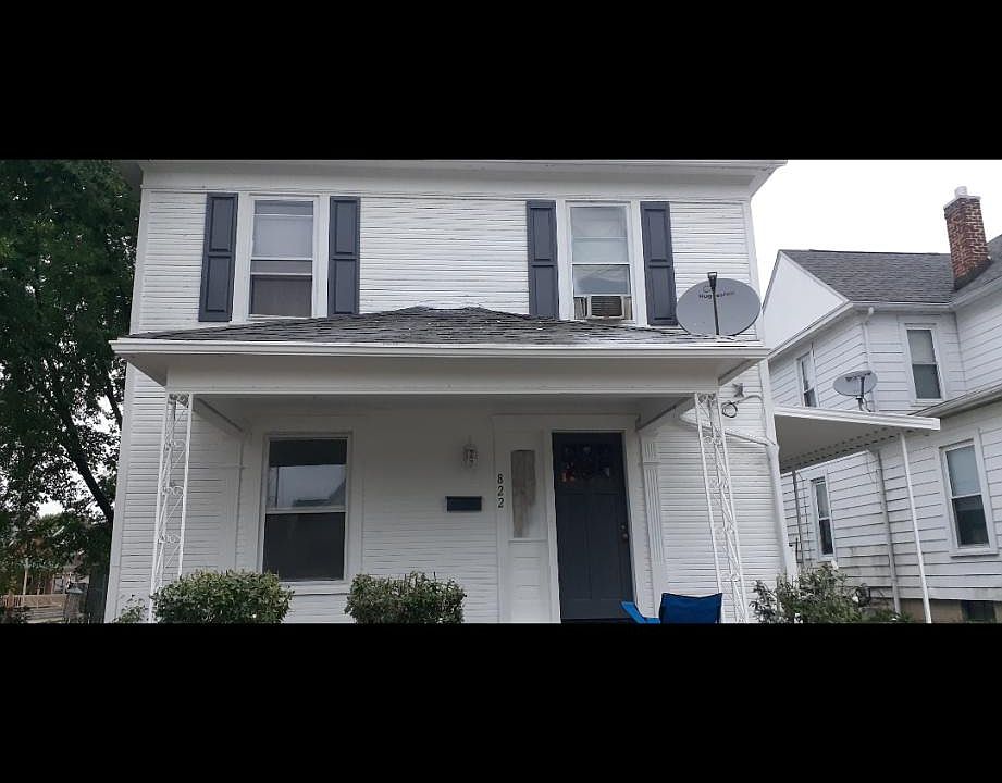 1st image of 822 W Ash St