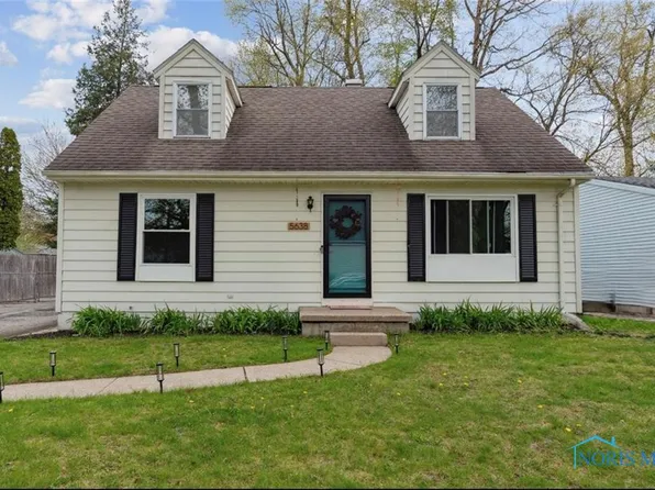 5638 Northview Dr, Sylvania, OH 43560