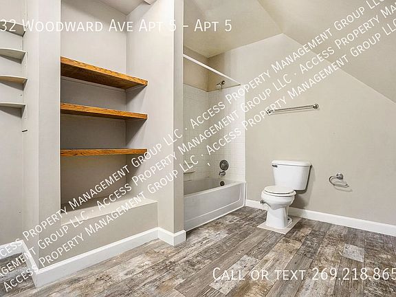 5th image of 232 Woodward Ave APT 5
