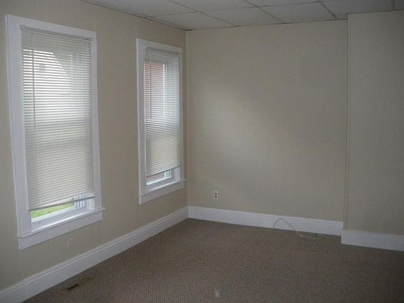 2nd image of 17 Granite St