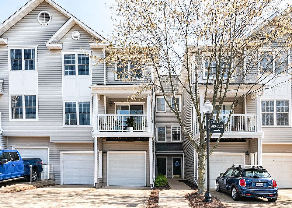 3 Level Townhouse Condo