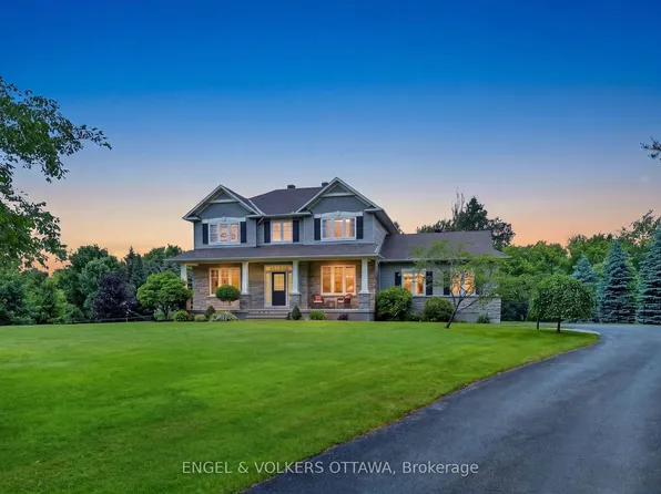 1599 Landel Dr, Ottawa, ON K2W 1C6