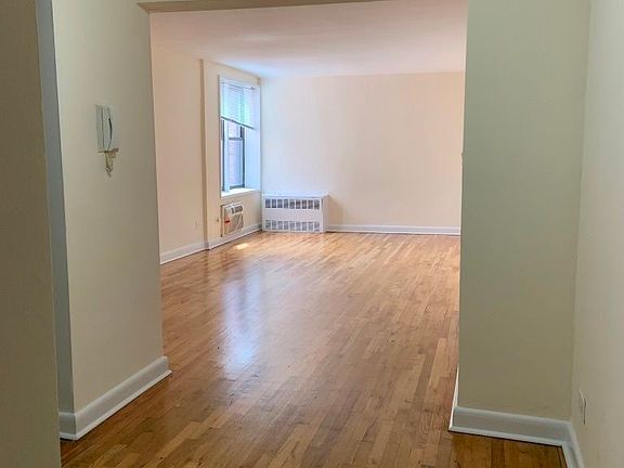 2nd image of 13720 45th Ave APT 2J
