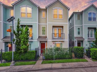 3212 Chenevert St, Houston, TX 77004