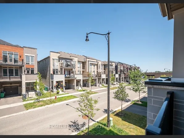 23 Arrowview Dr, Brampton, ON L7A 5H6