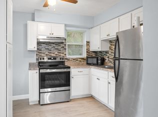 1 Cameron Dr #B, Belleville, IL 62223