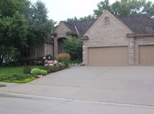 5507 S 170th St, Omaha, NE 68135