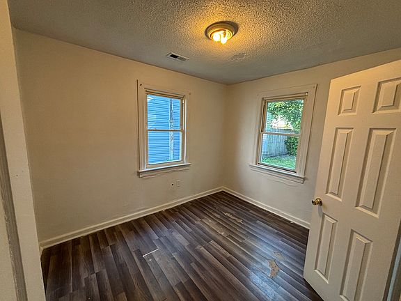 5th image of 1210 Stewart St Unit 2