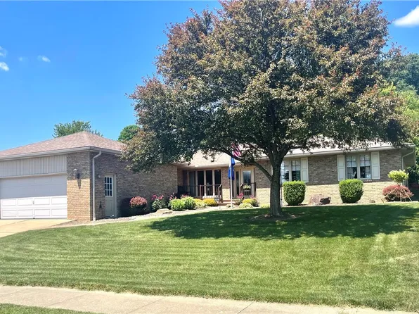 2019 Buckeye St NE, New Philadelphia, OH 44663